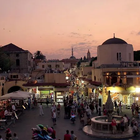 Spot Ξενοδοχείο *